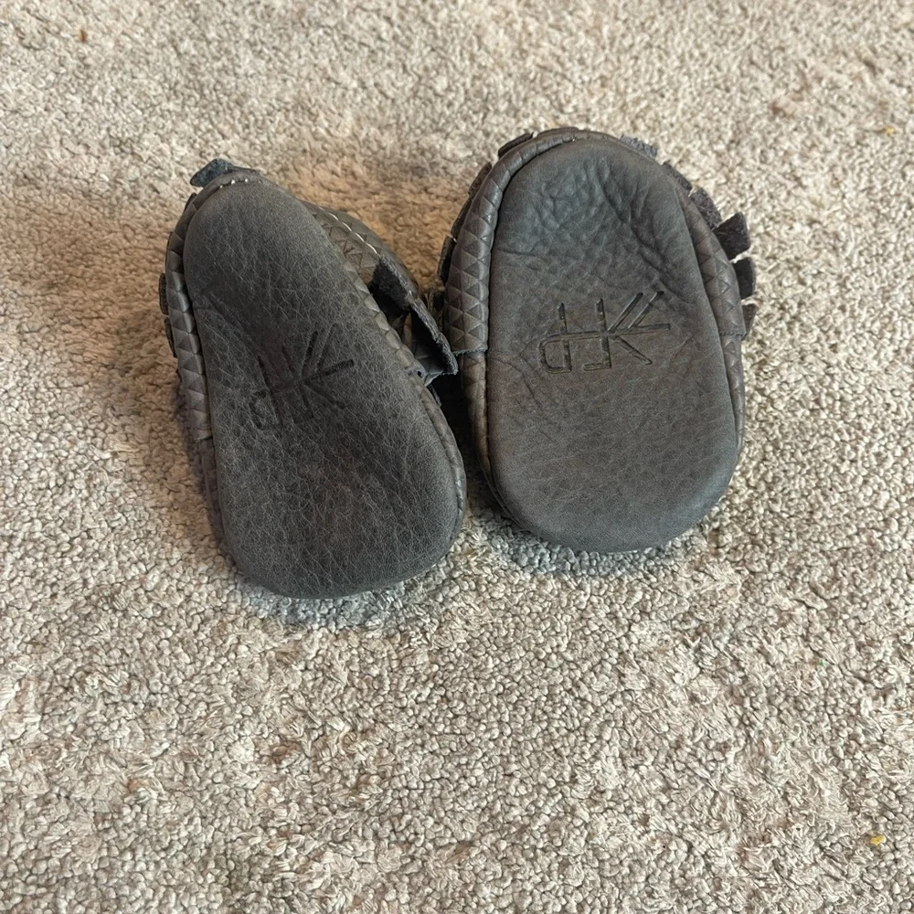Freshly Picked Textured Charcoal Moccasins